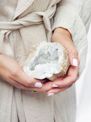 Bergkristal geode helft